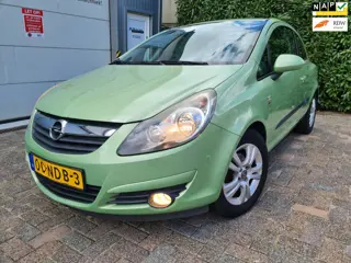 Opel Corsa 1.2-16V '111' Edition/Met werk/2e eigenaar/NAP