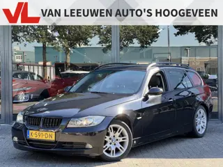BMW 3 Serie Touring 325i Executive | Navi | Trekhaak | Stoelverwarming