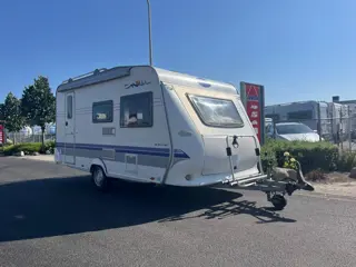 Hobby De Luxe Easy 440 SF | Fietsenrek Voor & Achter | Zakluifel | Vastbed