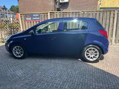 Opel Corsa 1.4-16V Cosmo