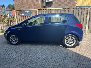 Opel Corsa 1.4-16V Cosmo