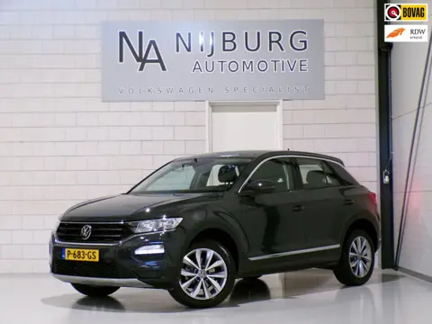 Volkswagen T-Roc 1.5 TSI Sport "1e eigenaar" Stoelverwarming Apple-Carplay Parkeersensoren Adaptive-