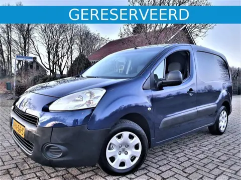 Peugeot Partner 1.6i Benzine 3-Zits met Zijdeur en Trekhaak !