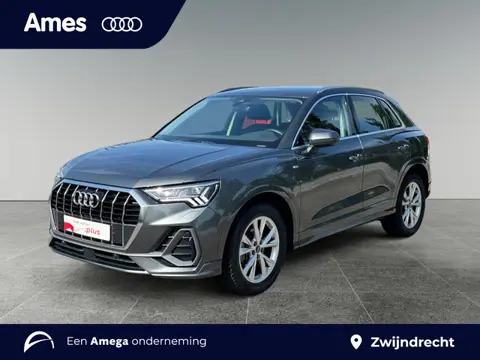 Audi Q3 45 245pk TFSI e S edition MMI navigatie plus | Parkeersensoren voor en achter | Adaptive Cru