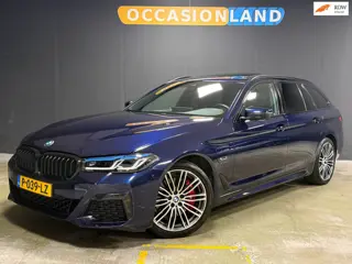 BMW 5-serie Touring 530e Business Edition Plus M-Pakket|PANO|LASER|TREKHAAK|CARPLAY|CAMERA|PDC|SFEER