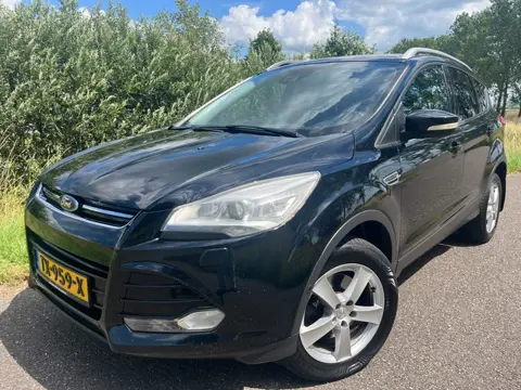 Ford Kuga 1.6 | Automaat | Clima | Cruise | Achteruitrijcamera | Stoelverw. | Navi | Bluetooth | Tre