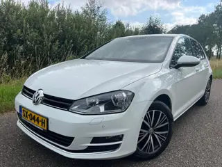 Volkswagen Golf 1.6 TDI | Clima | Cruise | Navi | Bluetooth | Stoelverw. | Parkeersens. | Trekhaak |