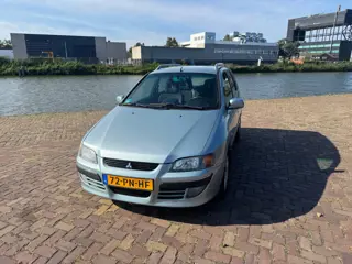 Mitsubishi Space Star 1.6 Invite Silver