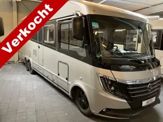 NIESMANN BISCHOFF ARTO 88F 3.0 AUT Hefbed Queensbed Levelsysteem 1e eigenaar 27.000km Gevraagd: Nies