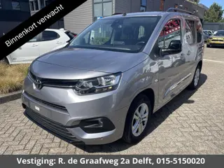 Toyota PROACE CITY Verso 1.2 Turbo Dynamic | Trekhaak | Parkeersensoren | Navigatie | Dode hoek dete