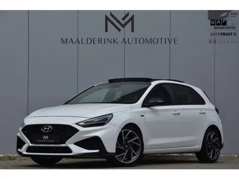 Hyundai I30 1.5 T-GDi MHEV N Line Panodak, Keyless, Camera, Digitale Cockpit, Navi, Stoelverwarming,