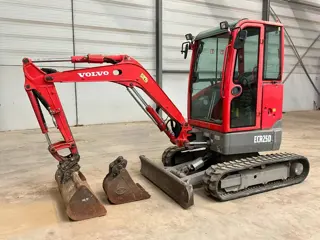 Volvo ECR 25 D (bj 2014)