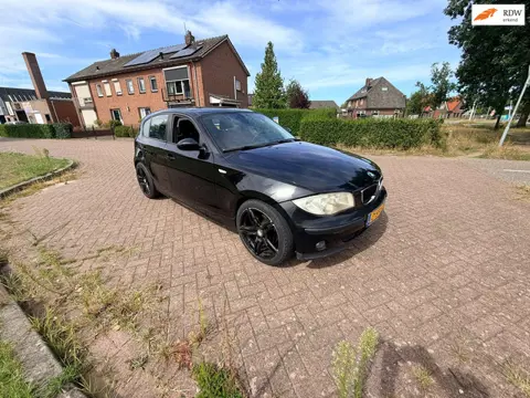 BMW 1-serie 116i Executive-benzine 5 deurs - apk -start stop-INRUIL MOGELIJK
