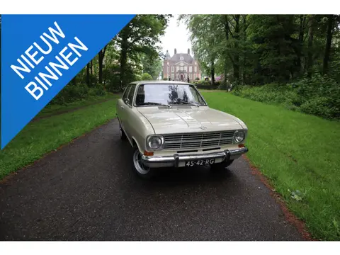 Opel Kadett 1.2S