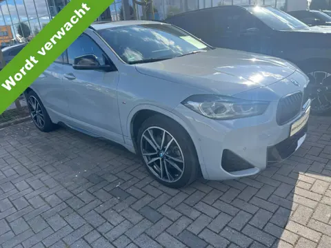 BMW X2 xDrive25e M Sport Panoramadak 19 Inch Achteruitrijcamera Carplay DAB Stuurwielverwarming Harm