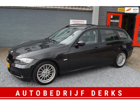BMW 3-serie Touring 320i AUT Airco Leer Panorama PDC Xenon