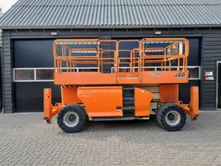 JLG 3394 RT | Schaarhoogwerker ruwterrein 4x4 (bj 2011)