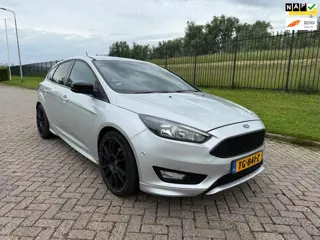 Ford Focus 1.0 ST-Line