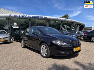 Seat Leon 2.0 FSI Businessline, Nieuwe APK, Inruil mogelijk.