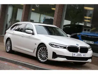 BMW 5 Serie Touring 530e Executive Livecockpit Prof Leer LED Navi Camera