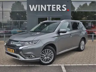Mitsubishi Outlander 2.4 PHEV Plug-In-Hybrid Intense+ | Camera | Bluetooth | Cruise Control | Keyles