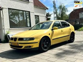 Seat Leon 1.6-16V Sport Cruise*Airco*13-08-2027 APK*LM velgen*NAP*Elektrische ramen*
