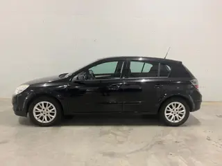 Opel Astra 1.8 5drs. Navi Airco Cruise C.
