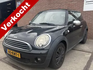 MINI 3-deurs 1.4 One Business Line zo meenemen (bj 2010)