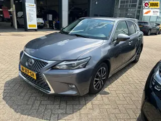 Lexus CT 200h Business Launch Edition, Navi, Dealer auto, Alcantara, Camera etc