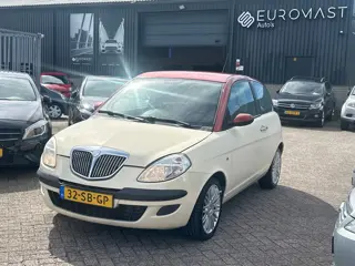 Lancia Ypsilon 1.4-16V Platino Airco | Apk 11-2026