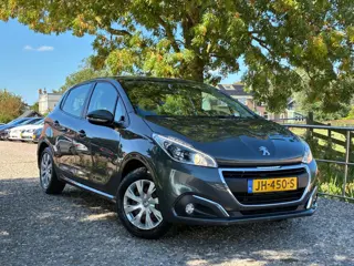 Peugeot 208 1.2 PureTech Blue Lion | Airco + Navi nu €5.975,-!!