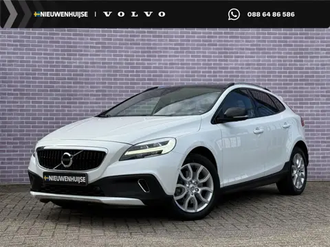 Volvo V40 Cross Country 1.5 T3 Polar+ Luxury | Standkachel | Harman/Kardon | DAB | Keyless entry/sta