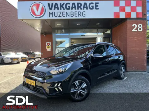 Kia Niro 1.6 GDi PHEV DynamicLine // ADAPT. CRUISE // AFN. TREKHAAK // CAMERA+SENSOREN // HALF LEDER
