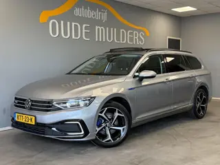 Volkswagen Passat 1.4 TSI PHEV GTE | Massage | IQ light | Adaptive cruise | Pano | Trekhaak |Clima |