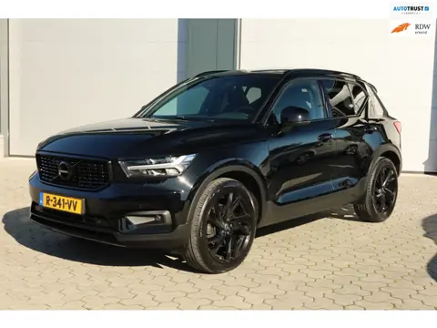 Volvo XC40 2.0 T4 R-Design Pano Carplay Trekhaak Sfeerverlichting