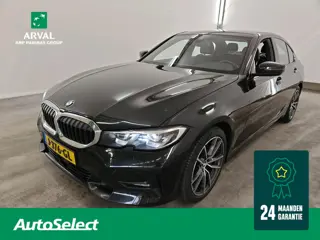 BMW 3-serie 318i 156pk Automaat Executive Edition | Model Sport Line| M stuur | 18" | Zwarte hemel |