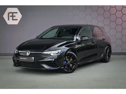 Volkswagen Golf 2.0 TSI R 4Motion AKRAPOVIC | NÜRBURGRING | CAMERA | STOELVERWARMING | ACC | STUURVE