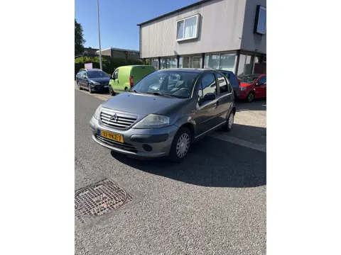 Citroën C3 1.1i Ligne Séduction. Keurig nette en lekker zuinig rijdende C3 Apk 16-02-2027