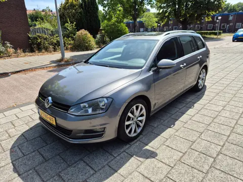 Volkswagen Golf Variant 1.4 TSI Highline+ Automaat Panorama Alcantara Lane Assist
