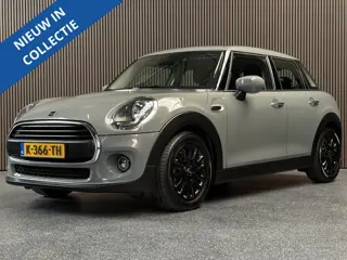 MINI 5-Deurs 1.5 Business Edition Automaat | Carplay | Dealer onderhouden | NL Auto