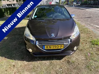 Peugeot 208 1.4 VTi Allure Zeer mooie auto boekjes compleet zie foto’s