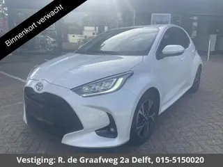 Toyota Yaris 1.5 Hybrid 115 Dynamic | Stuur & Stoel Verwarming | Parkeersensoren | Adaptieve Cruise 