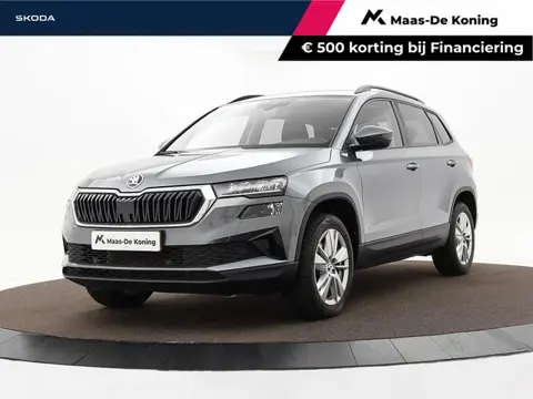 Skoda Karoq 1.5 TSI ACT 150pk DSG Business Edition · Camera · Inklap. Trekhaak · Keyless · Stuur- & 