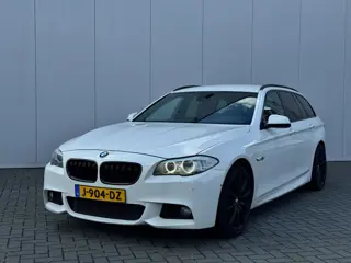 BMW 5-serie Touring 550i M-Sport - Memory - Camera - Head Up - Leer - Lane Assist