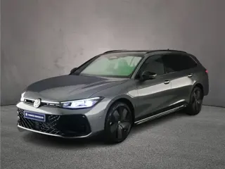 Volkswagen Passat Variant R-Line Edition 1.5 TSI eHybrid 272pk DSG Automaat Trekhaak, Panoramadak, H