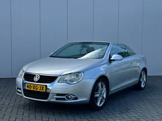 Volkswagen Eos 2.0-16v FSI Cabrio - Stoelverwarming - Lederen bekleding