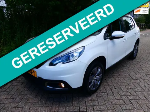 Peugeot 2008 1.2i 110pk 2e eig. 99.000km. Airco Cruise Carplay Navi Panorama