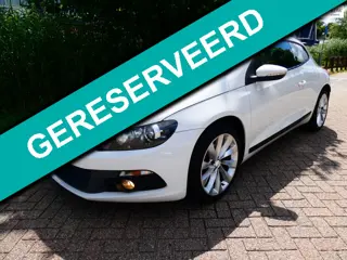 Volkswagen Scirocco 1.4 TSI 122pk Clima Cruise PDC Panorama Xenon 18-inch