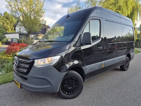 Mercedes-Benz Sprinter 317CDI laadklep automaat9 trekaak 3500kg L2H2 navi camera clima