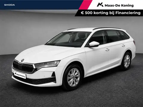 Skoda Octavia Combi 1.5TSI/115PK FL Selection · Apple/Android Car Play · Parkeersensoren · Stoelverw